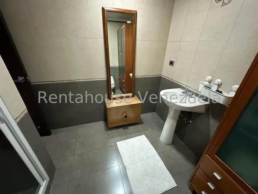 Apartamento (Duplex) en Venta en Lomas del Sol, Distrito Metropolitano - 40