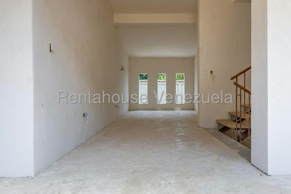 Casa (Multipes Niveles) en Venta en Prados del Este, Distrito Metropolitano - 12