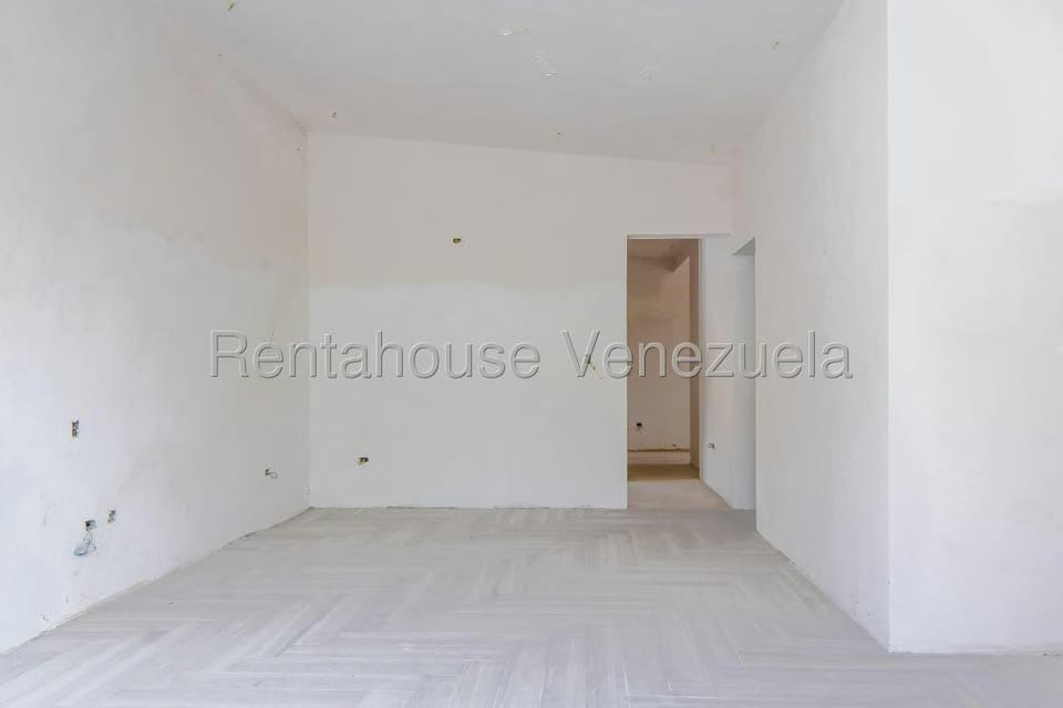 Casa (Multipes Niveles) en Venta en Prados del Este, Distrito Metropolitano - 21