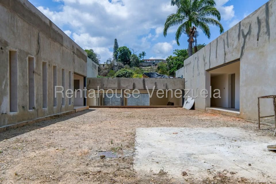 Casa (Multipes Niveles) en Venta en Prados del Este, Distrito Metropolitano - 9