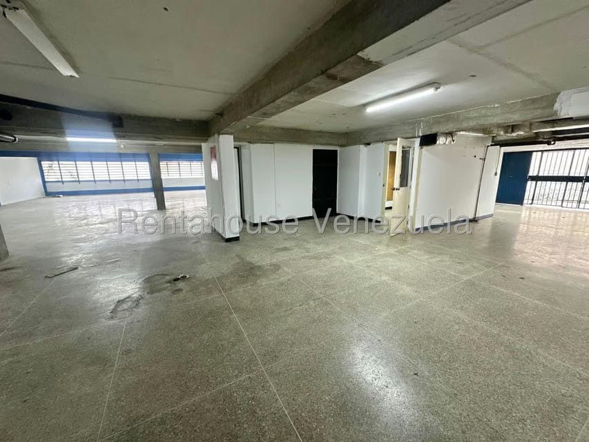 Comercial (Galpon - Deposito) en Venta en Bello Monte, Distrito Metropolitano - 11