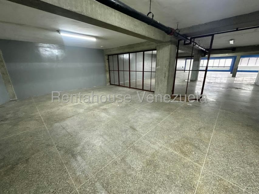 Comercial (Galpon - Deposito) en Venta en Bello Monte, Distrito Metropolitano - 12