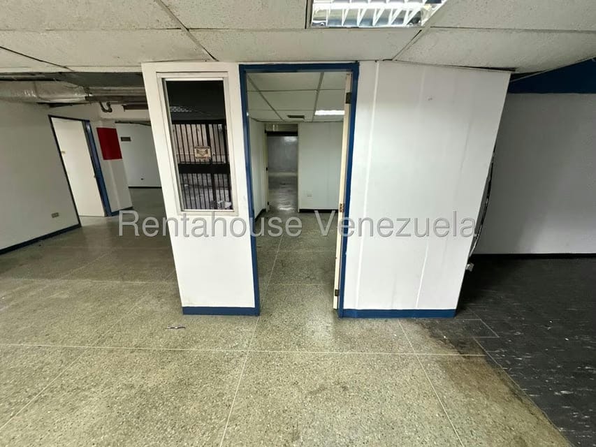 Comercial (Galpon - Deposito) en Venta en Bello Monte, Distrito Metropolitano - 16