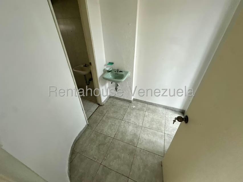 Comercial (Galpon - Deposito) en Venta en Bello Monte, Distrito Metropolitano - 18