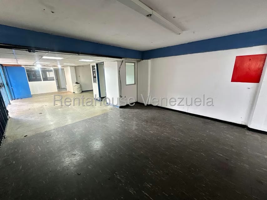Comercial (Galpon - Deposito) en Venta en Bello Monte, Distrito Metropolitano - 3