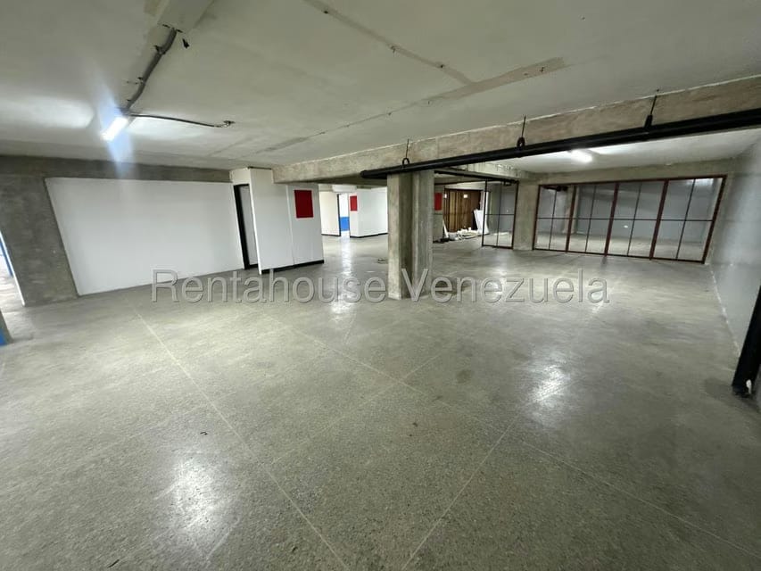 Comercial (Galpon - Deposito) en Venta en Bello Monte, Distrito Metropolitano - 5