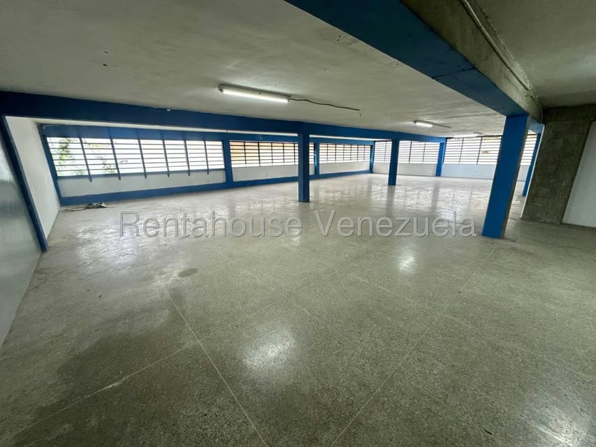 Comercial (Galpon - Deposito) en Venta en Bello Monte, Distrito Metropolitano - 6