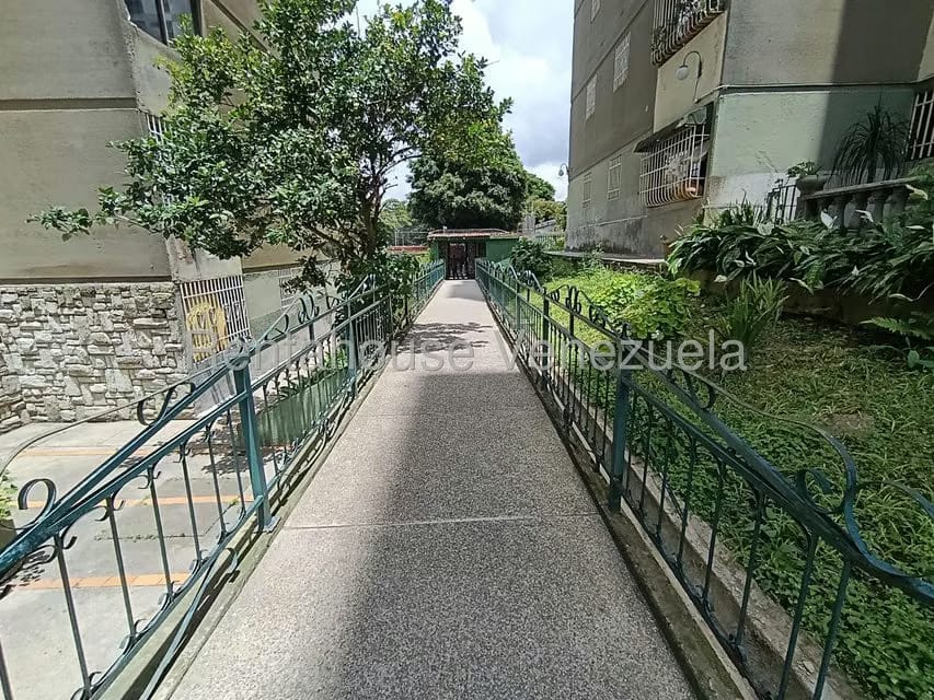 Apartamento (Penthouse) en Venta en El Tambor, Miranda - 2