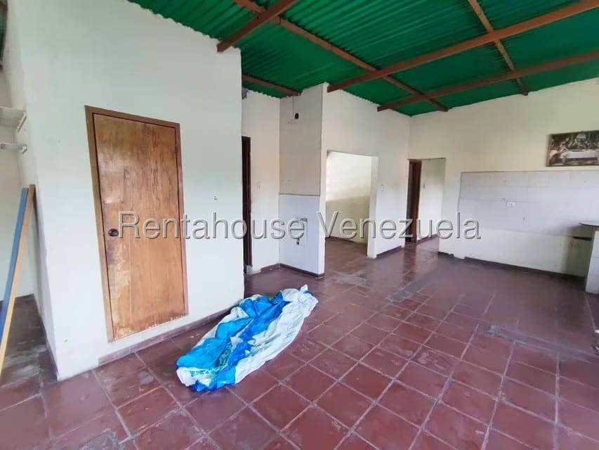 Comercial (Local Comercial) en Alquiler en Zona Este, Lara - 18