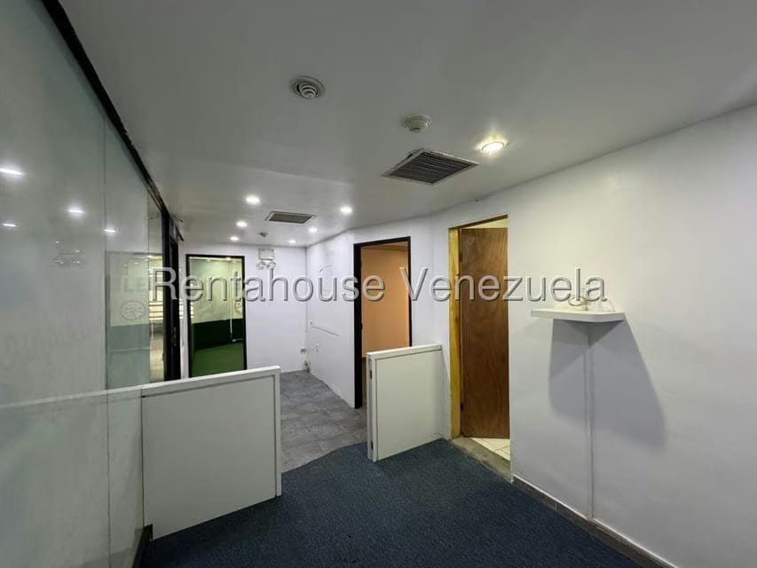 Comercial (Local Comercial) en Venta en Terrazas del Avila, Distrito Metropolitano - 6