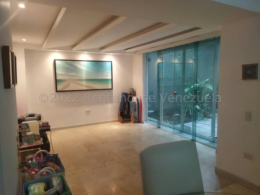 Apartamento (Planta Baja) en Venta en Campo Alegre, Distrito Metropolitano - 11