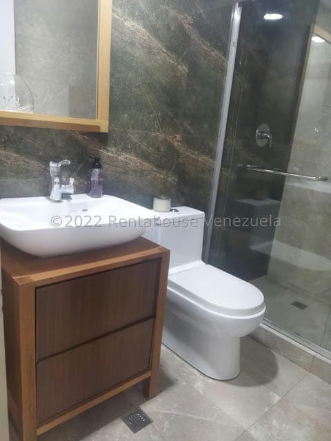 Apartamento (Planta Baja) en Venta en Campo Alegre, Distrito Metropolitano - 17