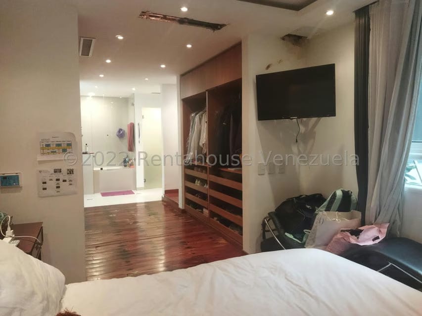 Apartamento (Planta Baja) en Venta en Campo Alegre, Distrito Metropolitano - 22