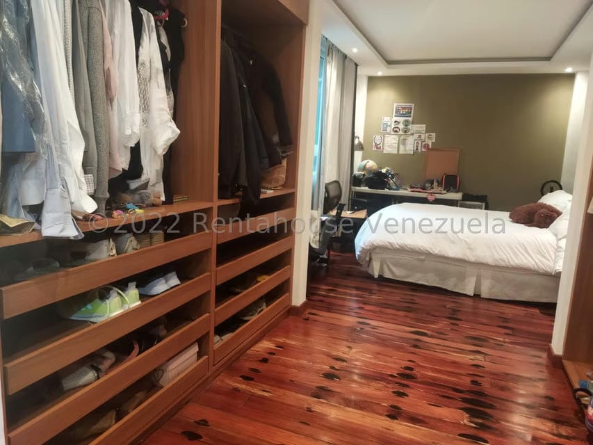 Apartamento (Planta Baja) en Venta en Campo Alegre, Distrito Metropolitano - 26