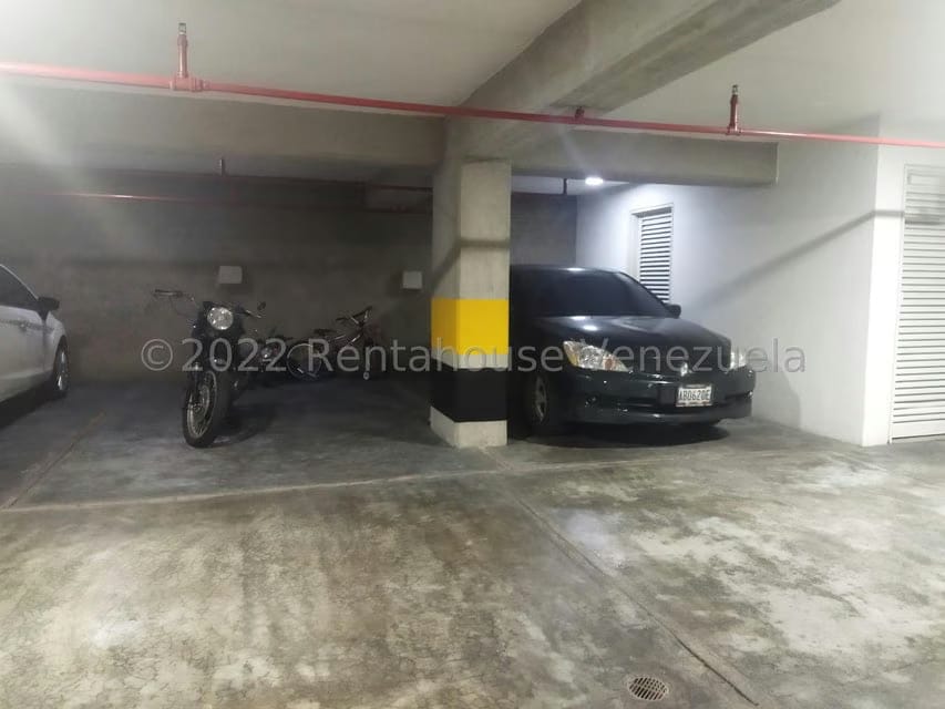 Apartamento (Planta Baja) en Venta en Campo Alegre, Distrito Metropolitano - 35