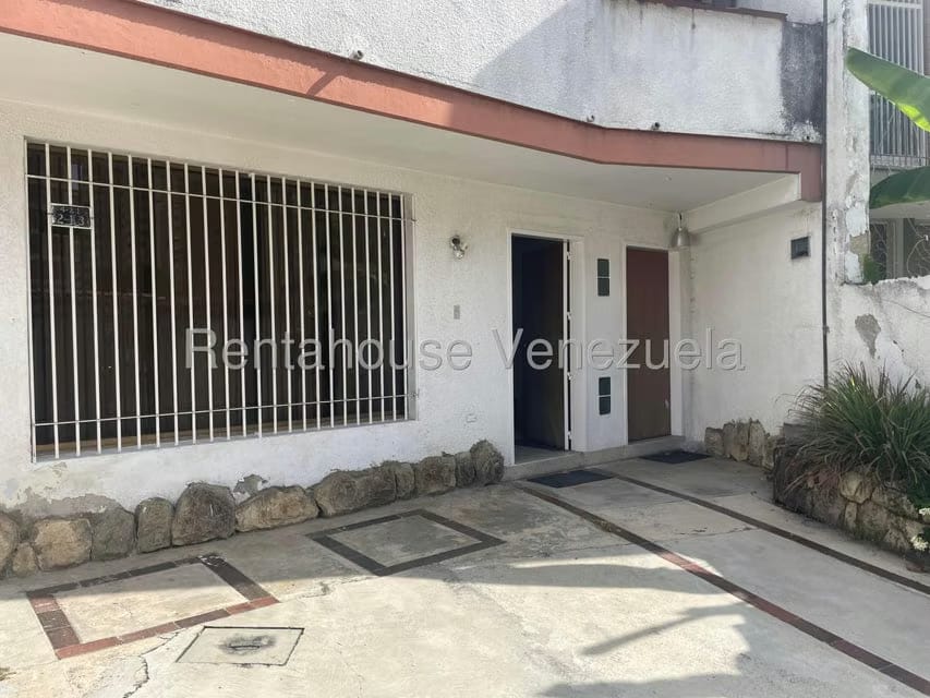 Comercial (Local Comercial) en Alquiler en Los Ruices, Distrito Metropolitano - 2