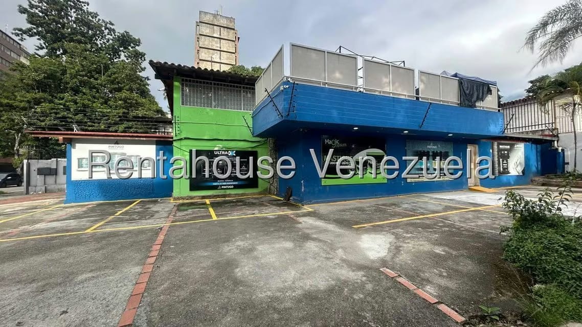 Casa (1 Nivel) en Venta en Chuao, Distrito Metropolitano - 2