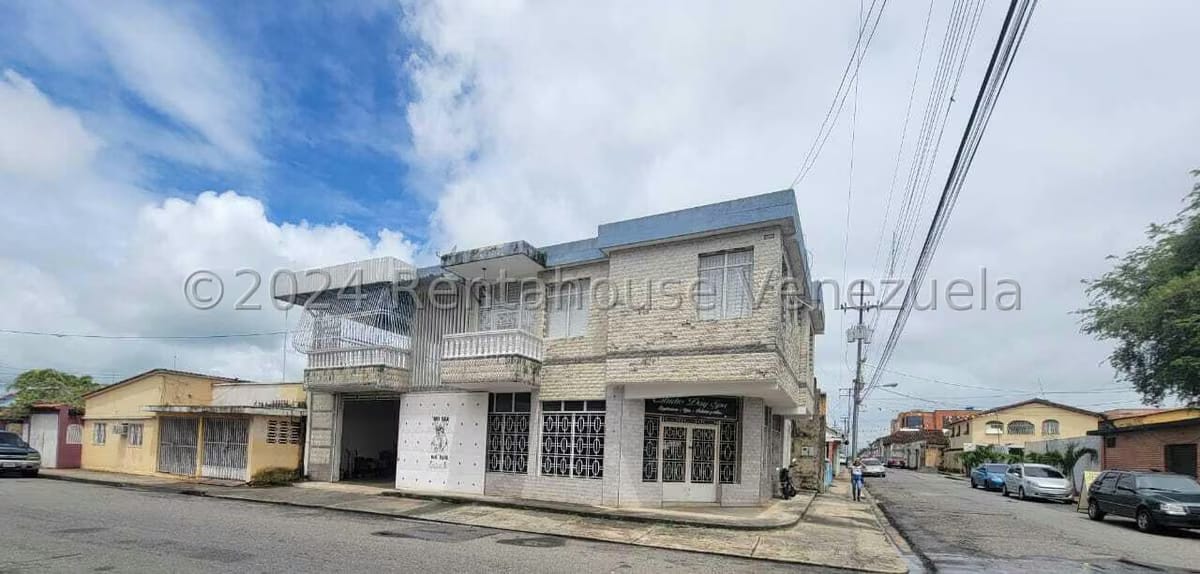 Comercial (Edificio) en Venta en Centro, Portuguesa