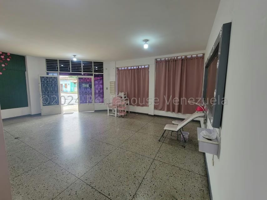 Comercial (Edificio) en Venta en Centro, Portuguesa - 16