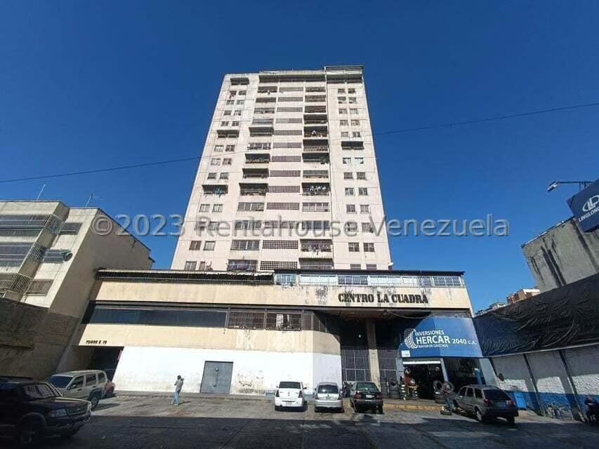 Comercial (Galpon - Deposito) en Venta en Quinta Crespo, Distrito Metropolitano