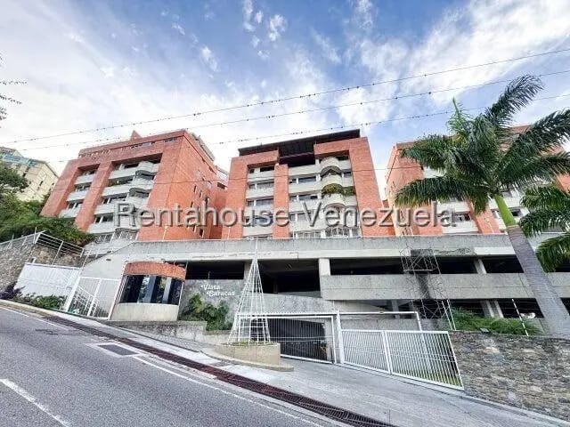 Apartamento (1 Nivel) en Alquiler en Colinas de Bello Monte, Distrito Metropolitano