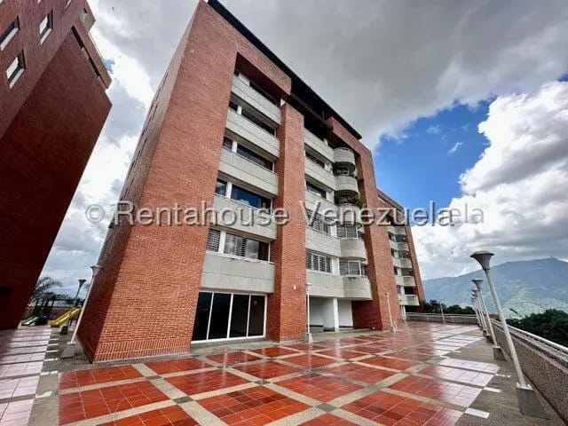 Apartamento (1 Nivel) en Alquiler en Colinas de Bello Monte, Distrito Metropolitano - 24