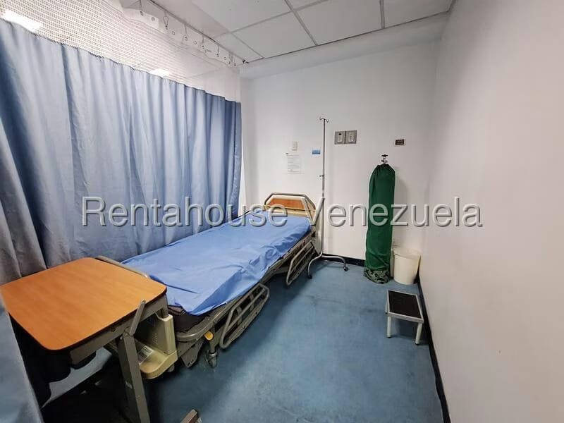 Comercial (Consultorio Medico) en Venta en El Socorro, Carabobo - 17