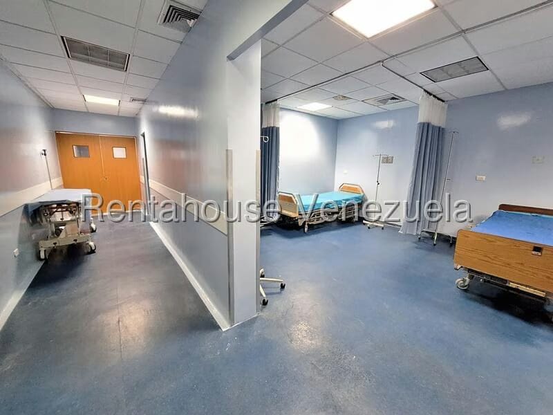 Comercial (Consultorio Medico) en Venta en El Socorro, Carabobo - 21