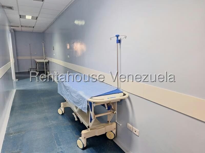 Comercial (Consultorio Medico) en Venta en El Socorro, Carabobo - 23