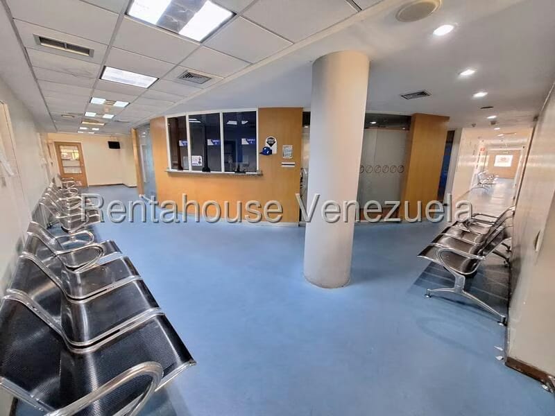 Comercial (Consultorio Medico) en Venta en El Socorro, Carabobo - 8