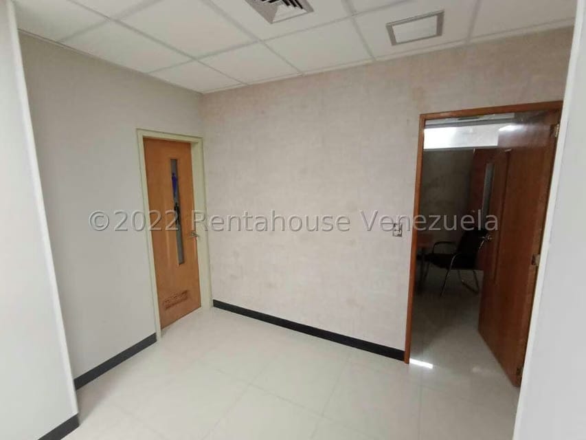 Comercial (Oficina) en Venta en Parroquia La Candelaria, Distrito Metropolitano - 6