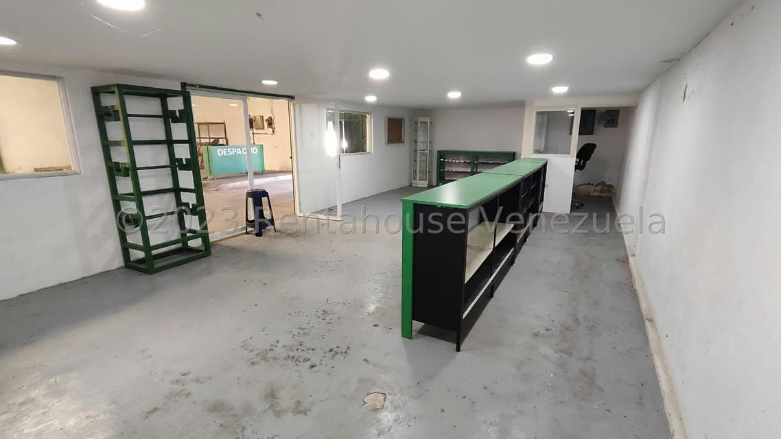 Comercial (Galpon - Deposito) en Venta en 23 de Enero, Aragua - 2