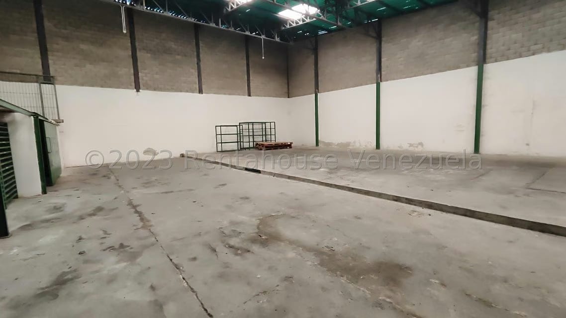Comercial (Galpon - Deposito) en Venta en 23 de Enero, Aragua - 12
