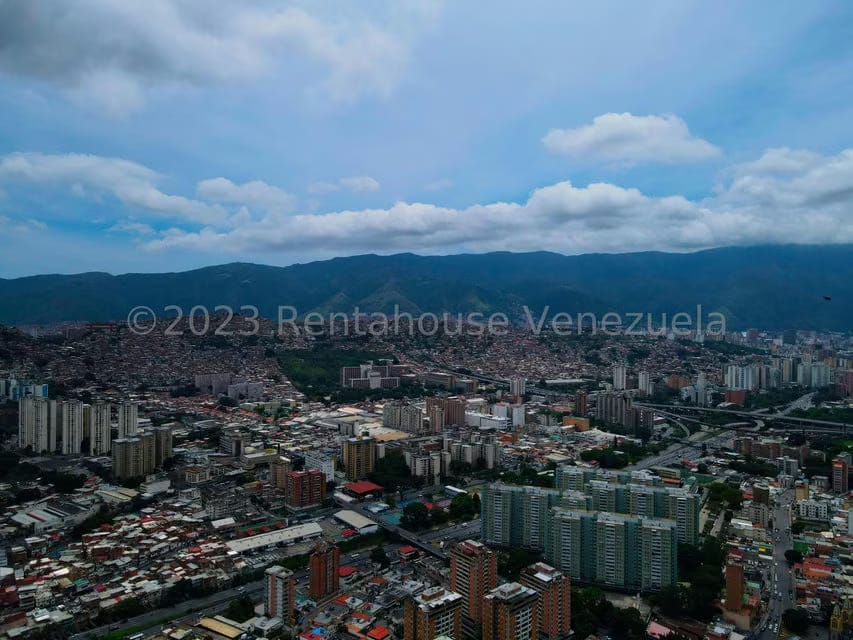 Comercial (Local Comercial) en Alquiler en El Paraiso, Distrito Metropolitano - 15