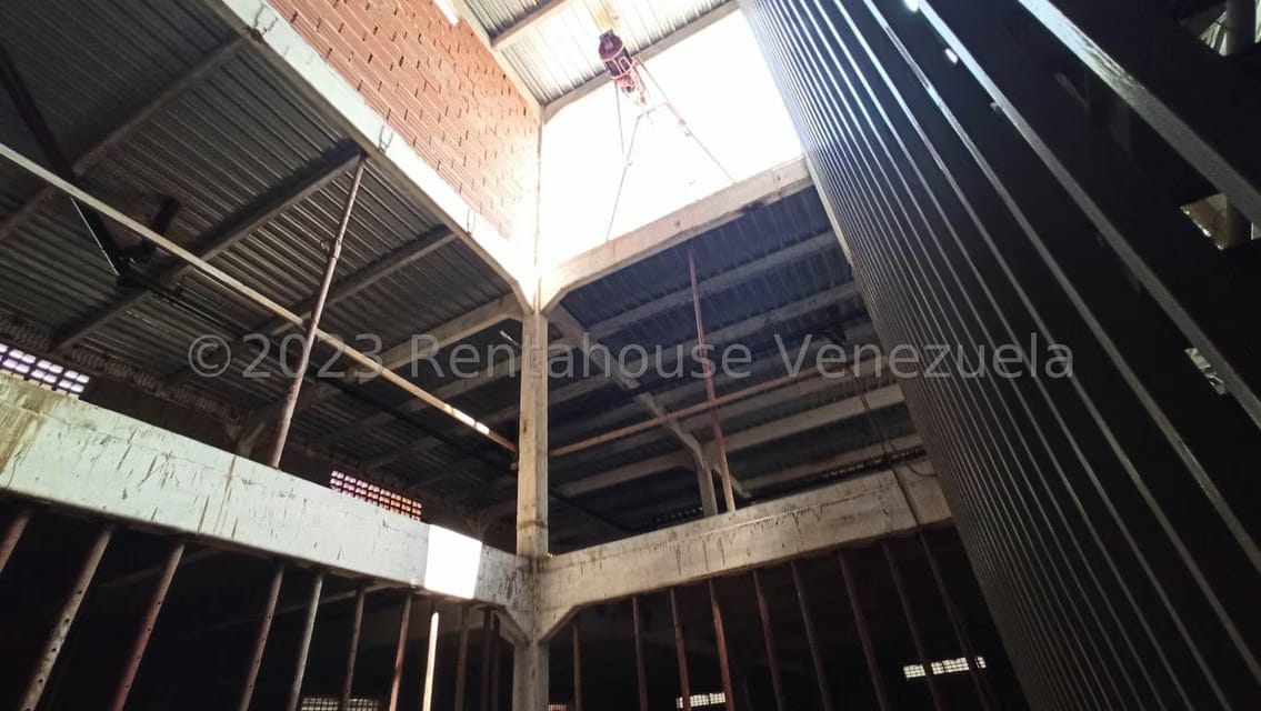Comercial (Local Comercial) en Alquiler en El Paraiso, Distrito Metropolitano - 3