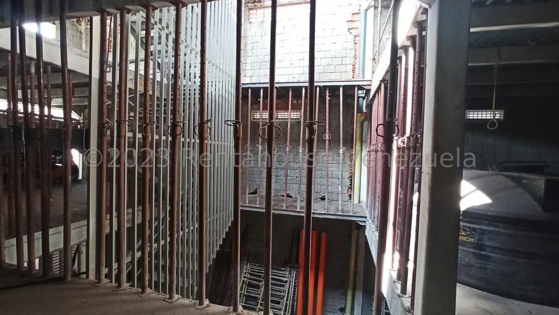 Comercial (Local Comercial) en Alquiler en El Paraiso, Distrito Metropolitano - 4