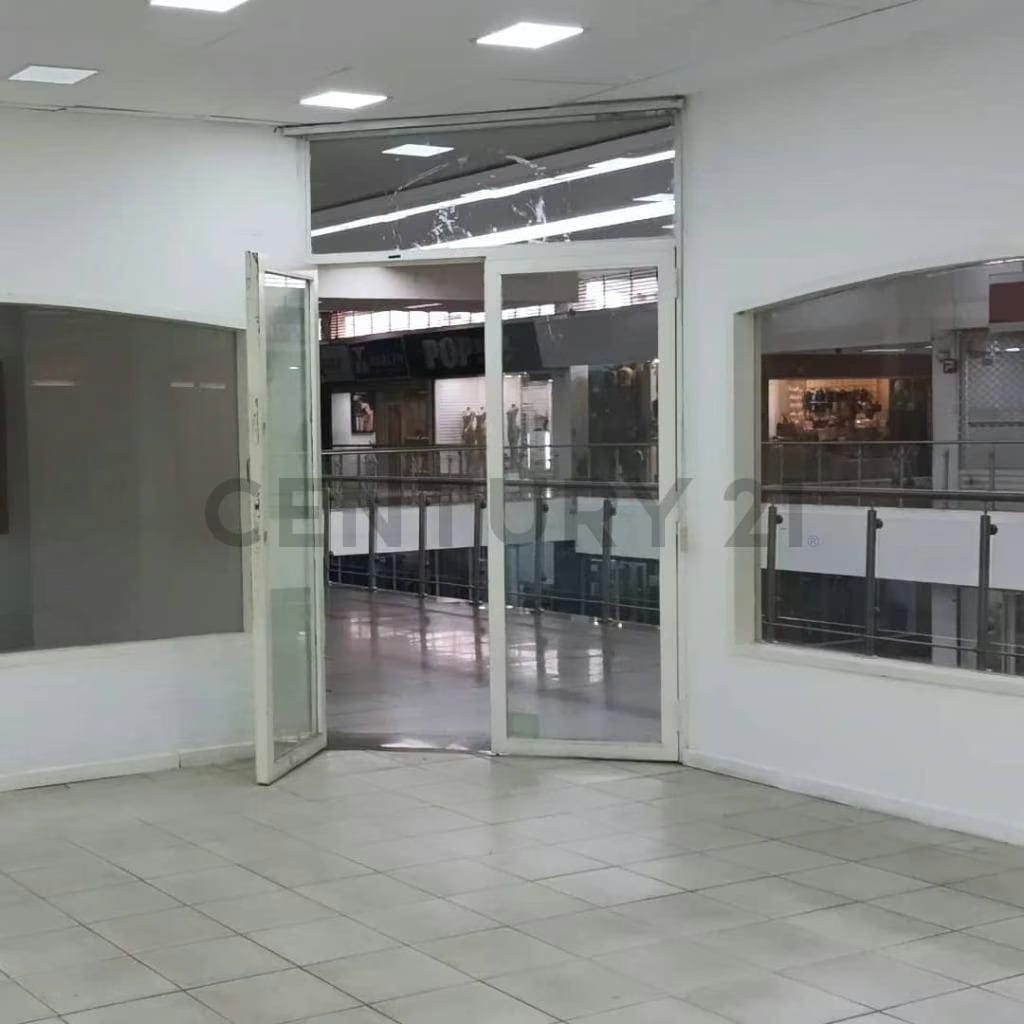 Local Comercial en Venta de 49 m2 en Centro Comercial Plazas las Américas - 4