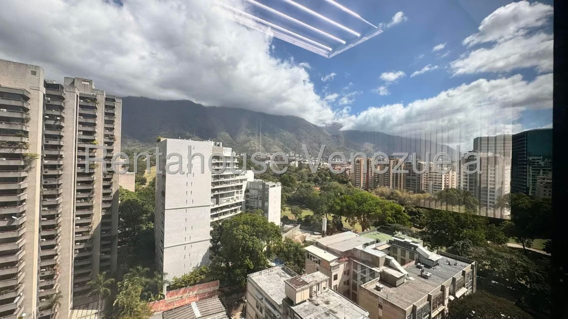 Comercial (Oficina) en Venta en El Bosque, Distrito Metropolitano - 16