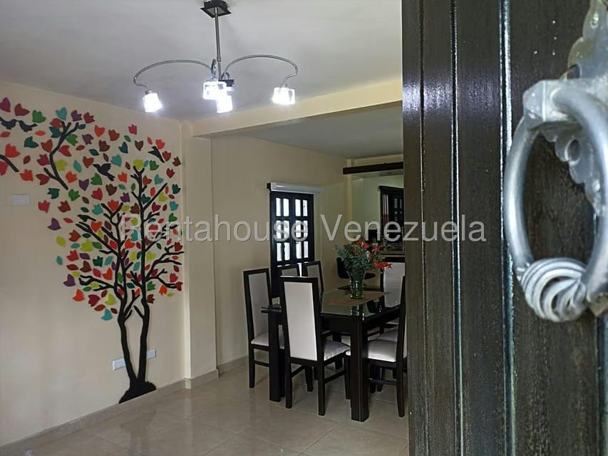 Casa (Duplex) en Venta en Club de Campo, Miranda - 4