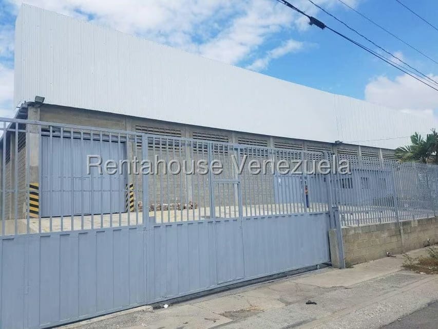Comercial (Galpon - Deposito) en Alquiler en Zona Industrial 3, Lara