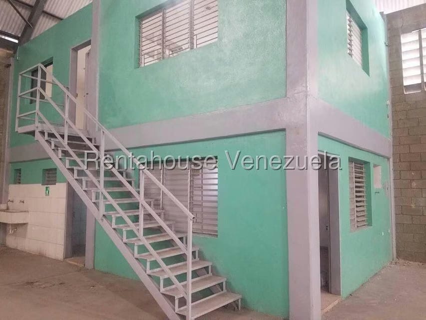 Comercial (Galpon - Deposito) en Alquiler en Zona Industrial 3, Lara - 9