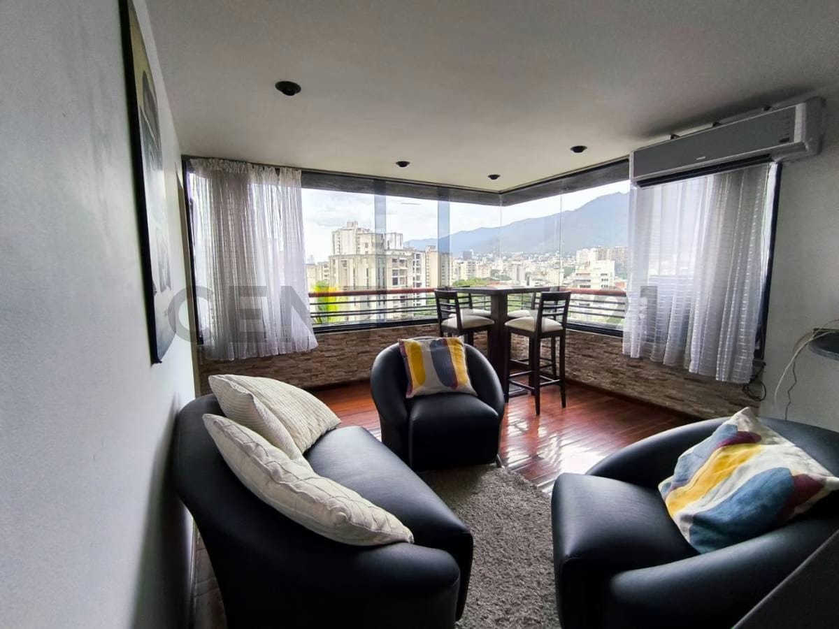 "Vive con Estilo:Acogedor Apartamento Amoblado con Vista Panorámica al Ávila" - 2