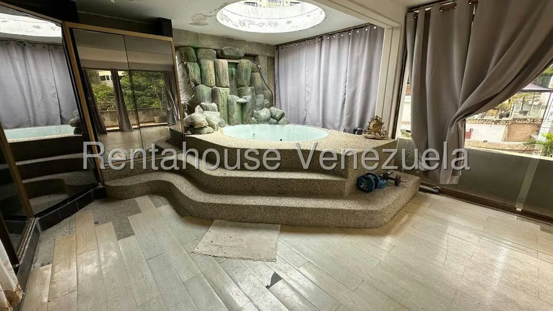 Casa (Multipes Niveles) en Venta en Colinas de Bello Monte, Distrito Metropolitano - 37