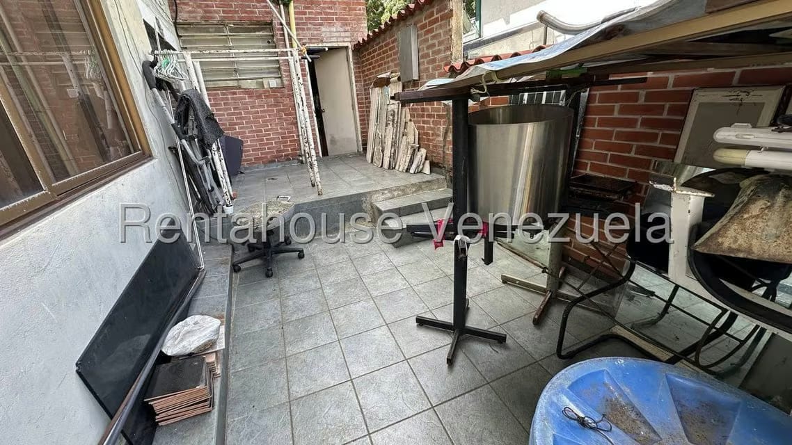 Casa (Multipes Niveles) en Venta en Colinas de Bello Monte, Distrito Metropolitano - 58