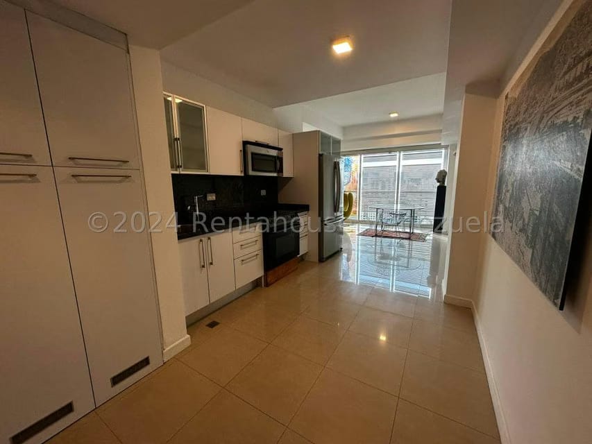 Apartamento (1 Nivel) en Venta en Santa Eduvigis, Distrito Metropolitano - 2