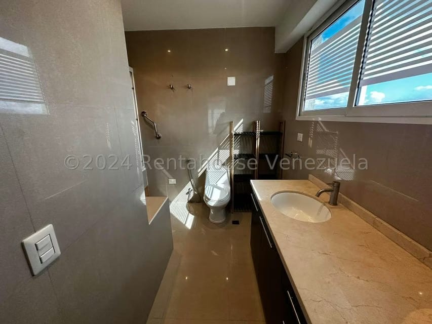 Apartamento (1 Nivel) en Venta en Santa Eduvigis, Distrito Metropolitano - 14