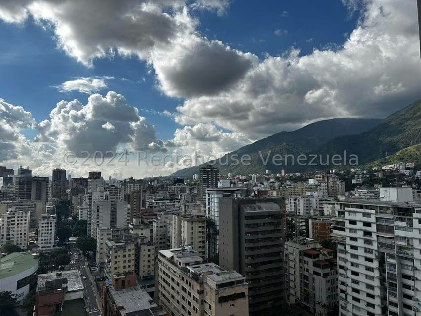 Apartamento (1 Nivel) en Venta en Santa Eduvigis, Distrito Metropolitano - 19