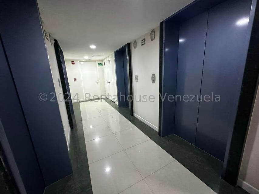 Apartamento (1 Nivel) en Venta en Santa Eduvigis, Distrito Metropolitano - 22