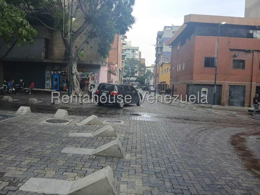 Comercial (Oficina) en Venta en Bello Monte, Distrito Metropolitano - 5