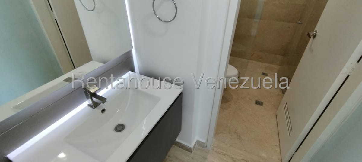 Apartamento (1 Nivel) en Venta en Las Mercedes, Distrito Metropolitano - 28